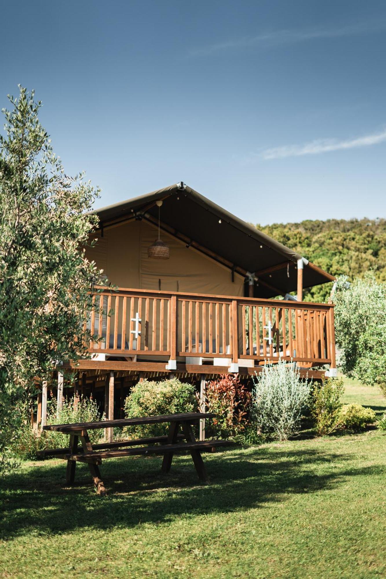 Отель Glamping Le Tegole Рипарбелла Экстерьер фото