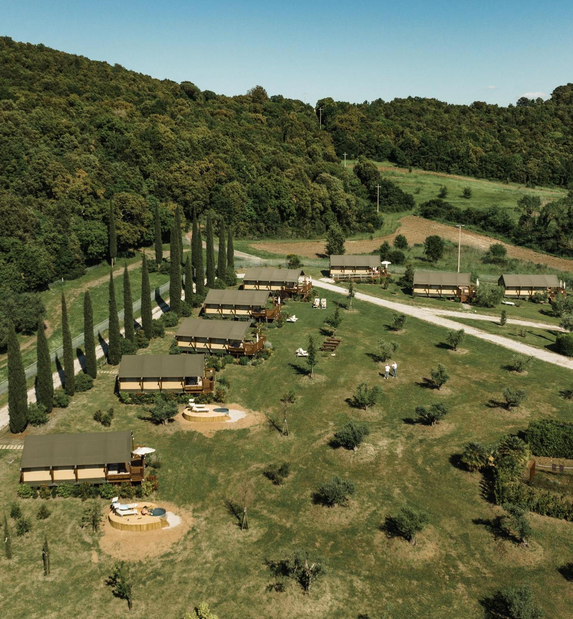 Отель Glamping Le Tegole Рипарбелла Экстерьер фото